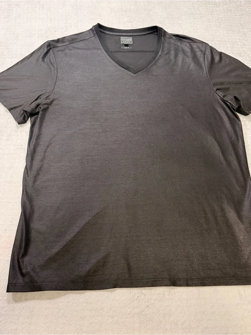 Guess Black V-Neck Slim Fit Tee XL Lightweight Polyester Shirt - Picture 3 of 10